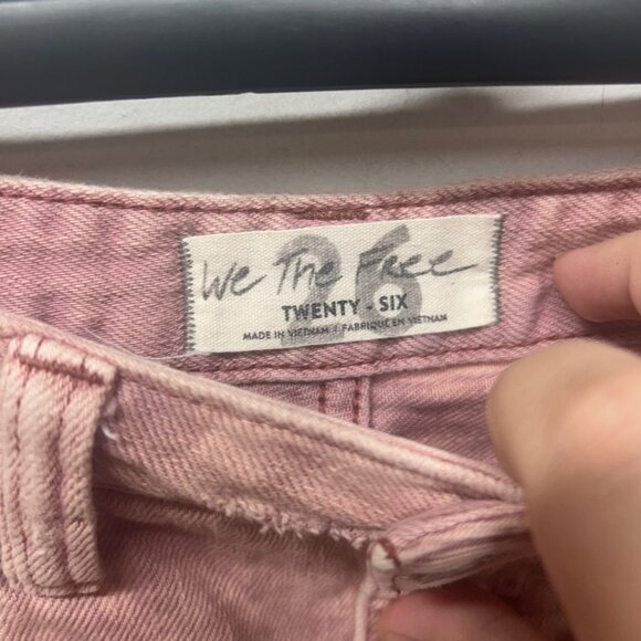 We the Free women’s Romeo blush Rolled Denim button fly Cutoffs size 26 - Picture 7 of 10